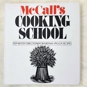 Vintage 1984 Cookbook McCall's Cooking School Tabbed 3 Ring Binder